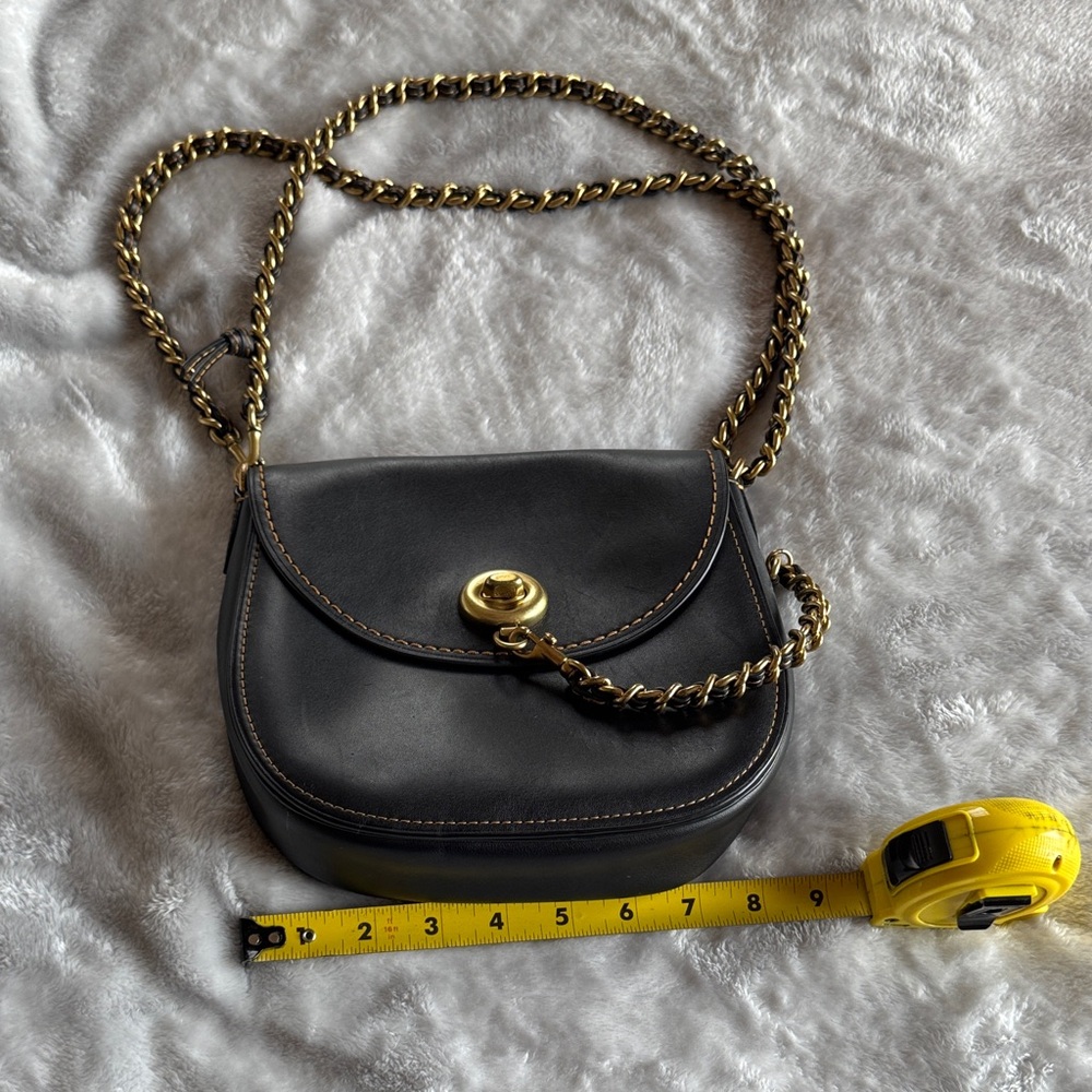 Coach Black Leather Crossbody Bag with Gold Chain - Picture 2 of 8
